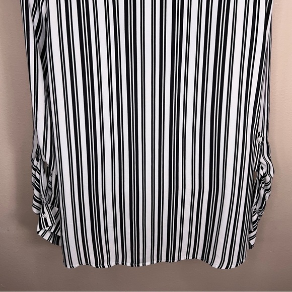 XL Juniors Candies Black White Striped Blouse Vneck Toggle Zip Neckline Cutout - Picture 11 of 16